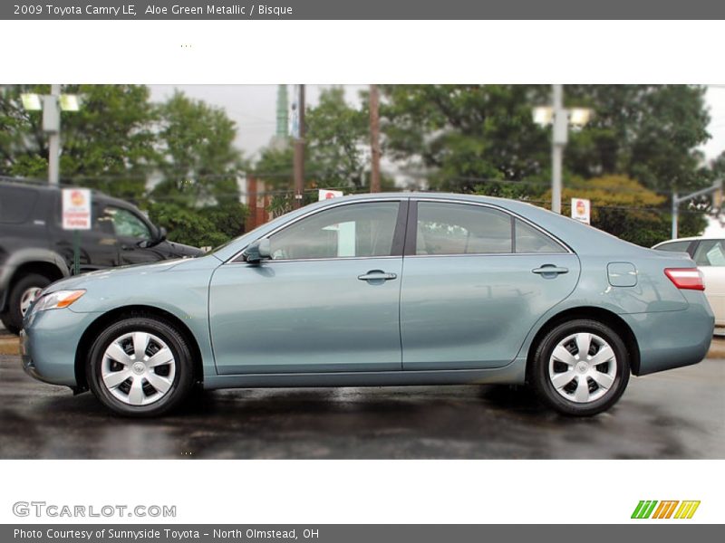 Aloe Green Metallic / Bisque 2009 Toyota Camry LE