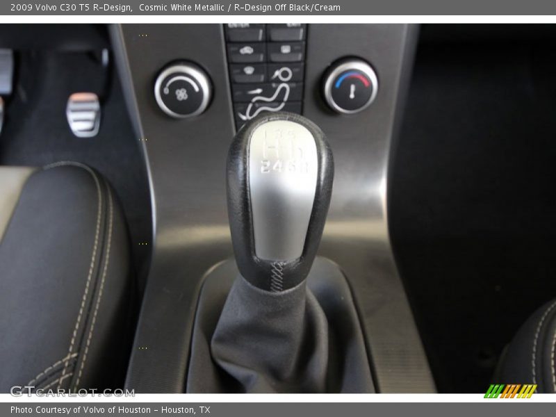  2009 C30 T5 R-Design 6 Speed Manual Shifter