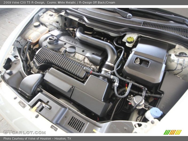  2009 C30 T5 R-Design Engine - 2.5 Liter Turbocharged DOHC 20-Valve VVT 5 Cylinder