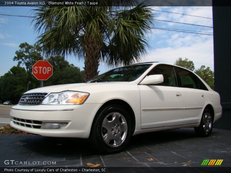 Diamond White Pearl / Taupe 2004 Toyota Avalon XLS