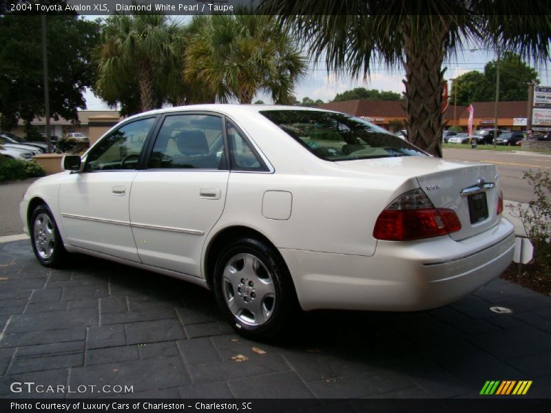 Diamond White Pearl / Taupe 2004 Toyota Avalon XLS