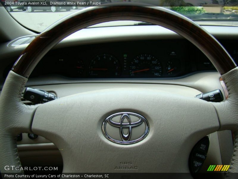 Diamond White Pearl / Taupe 2004 Toyota Avalon XLS