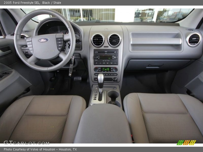 Black / Shale 2005 Ford Freestyle SEL