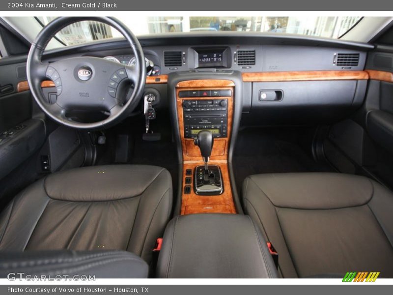 Cream Gold / Black 2004 Kia Amanti