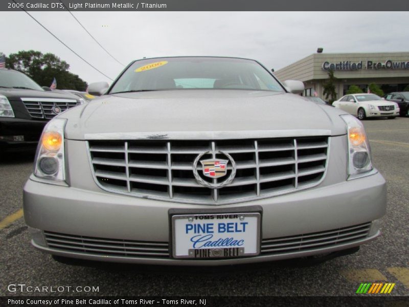 Light Platinum Metallic / Titanium 2006 Cadillac DTS