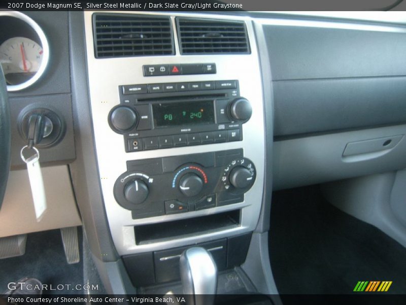 Silver Steel Metallic / Dark Slate Gray/Light Graystone 2007 Dodge Magnum SE