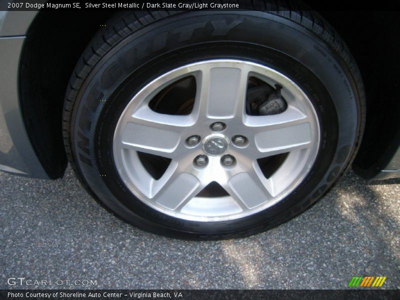 Silver Steel Metallic / Dark Slate Gray/Light Graystone 2007 Dodge Magnum SE