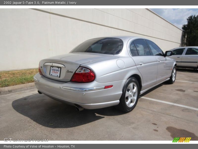 Platinum Metallic / Ivory 2002 Jaguar S-Type 3.0