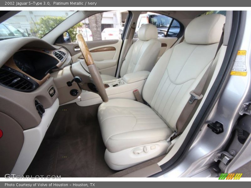  2002 S-Type 3.0 Ivory Interior