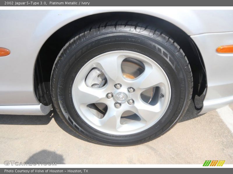 Platinum Metallic / Ivory 2002 Jaguar S-Type 3.0