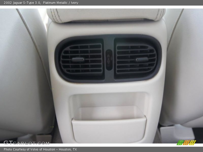 Platinum Metallic / Ivory 2002 Jaguar S-Type 3.0