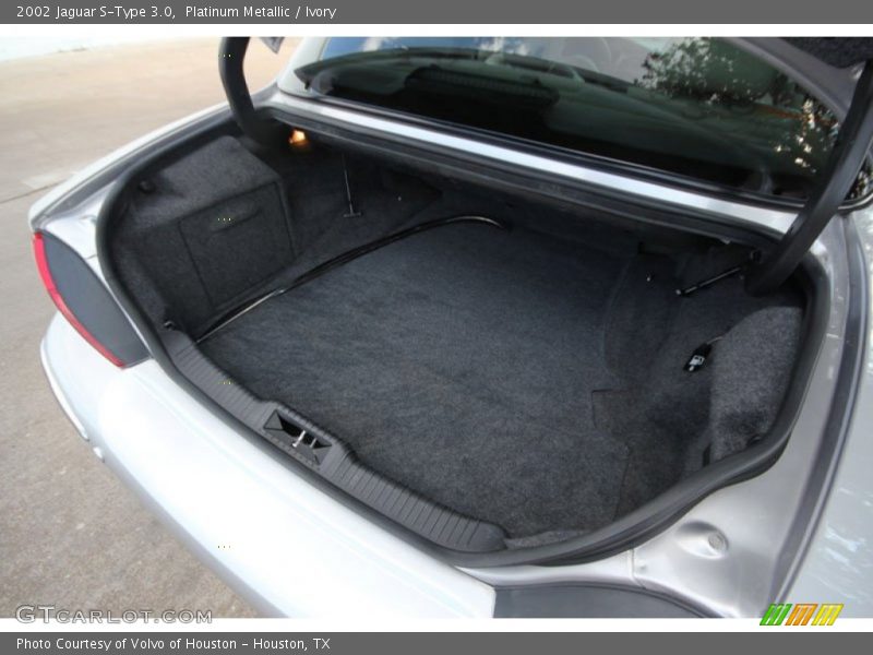  2002 S-Type 3.0 Trunk