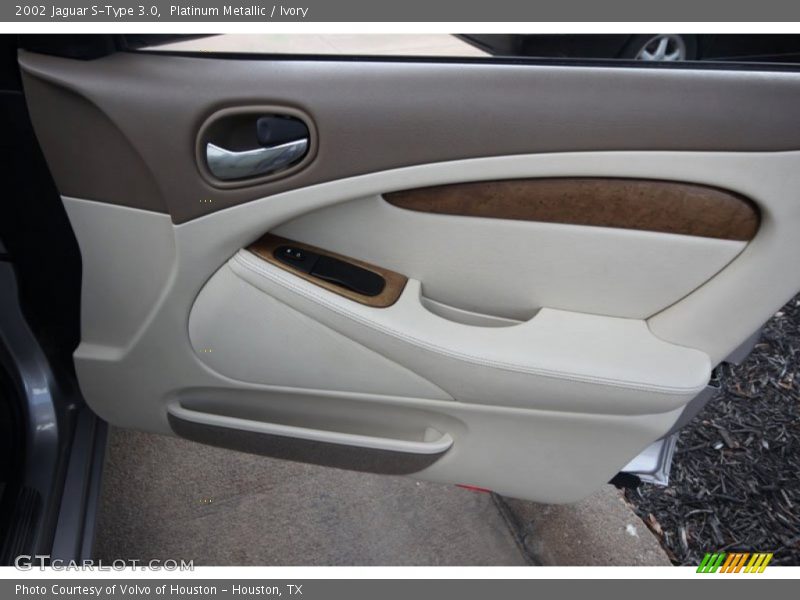 Door Panel of 2002 S-Type 3.0