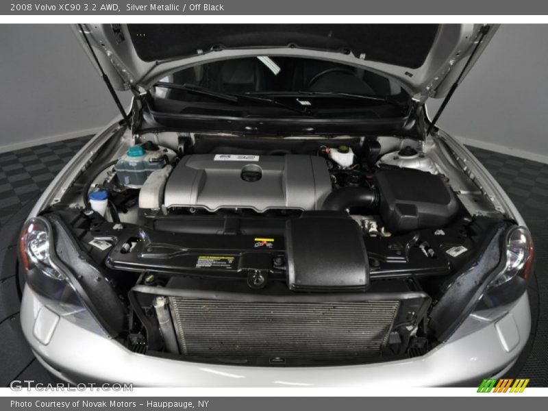 Silver Metallic / Off Black 2008 Volvo XC90 3.2 AWD