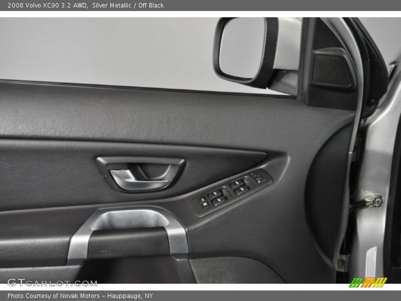 Silver Metallic / Off Black 2008 Volvo XC90 3.2 AWD