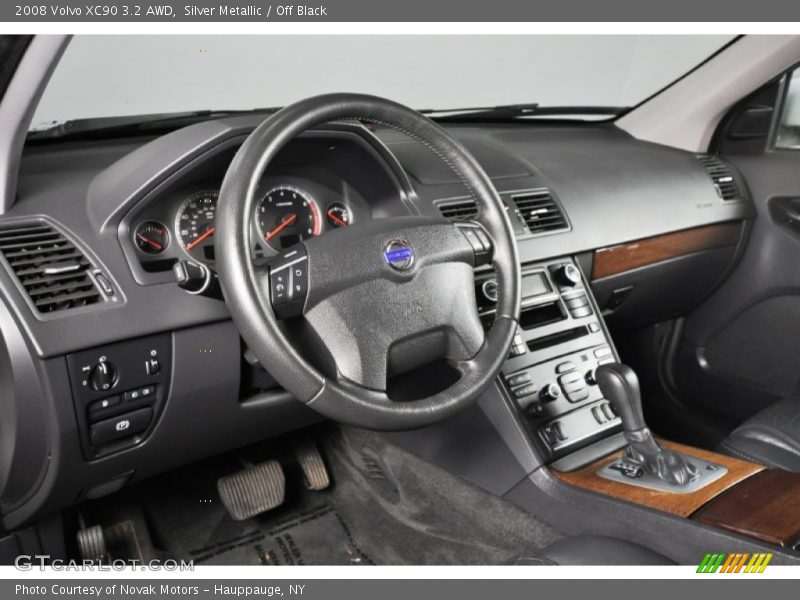 Silver Metallic / Off Black 2008 Volvo XC90 3.2 AWD