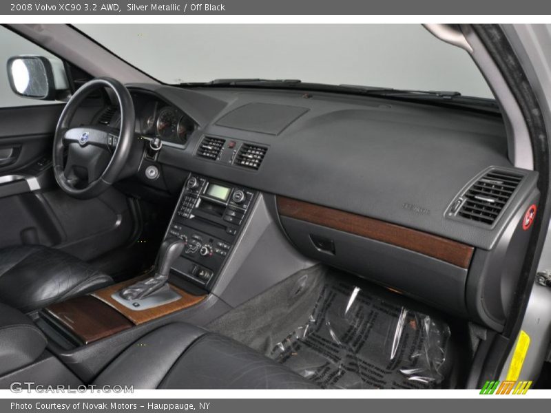 Silver Metallic / Off Black 2008 Volvo XC90 3.2 AWD