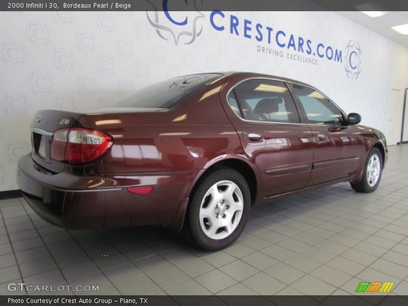 Bordeaux Pearl / Beige 2000 Infiniti I 30