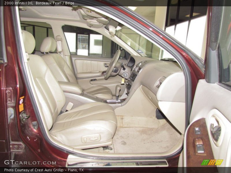 Bordeaux Pearl / Beige 2000 Infiniti I 30