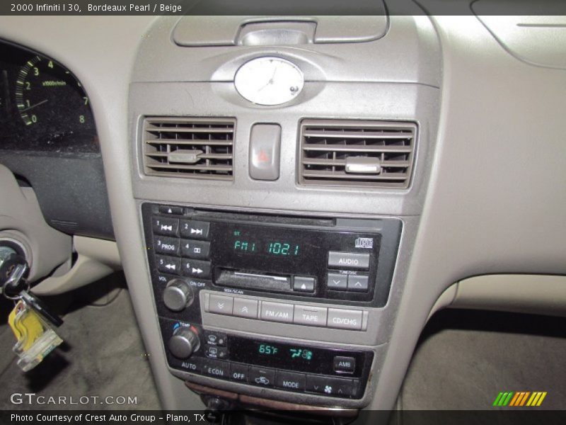 Bordeaux Pearl / Beige 2000 Infiniti I 30