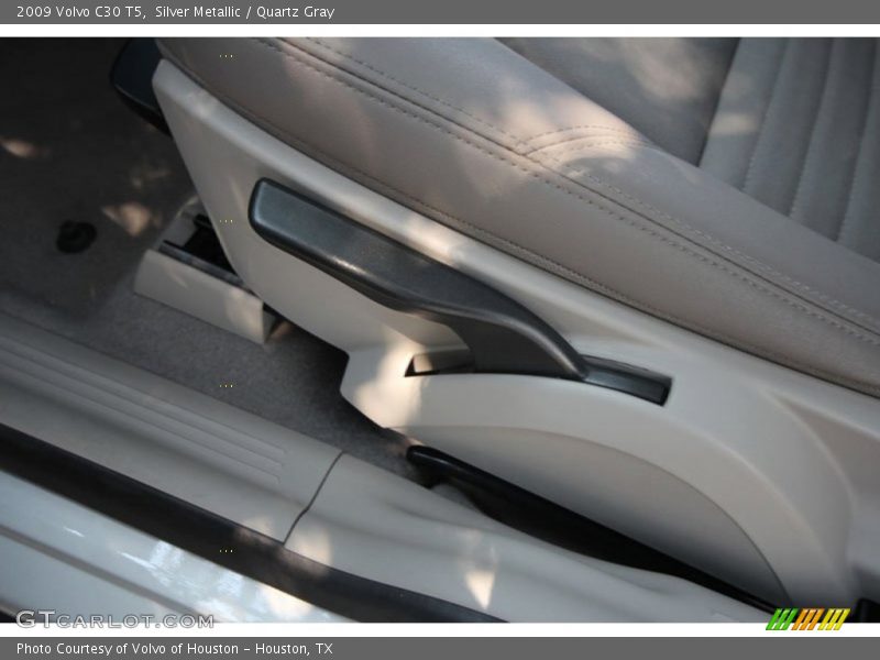 Silver Metallic / Quartz Gray 2009 Volvo C30 T5