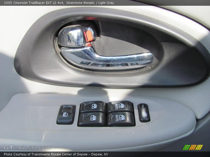 Silverstone Metallic / Light Gray 2005 Chevrolet TrailBlazer EXT LS 4x4
