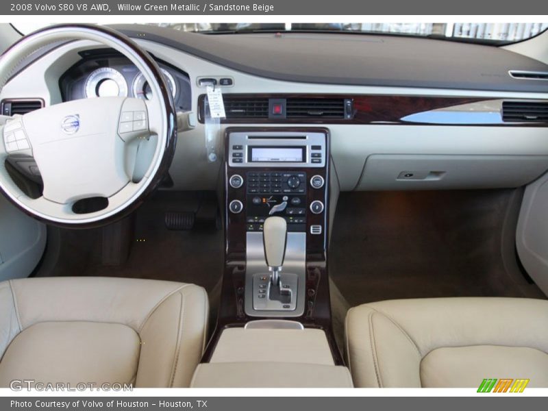 Dashboard of 2008 S80 V8 AWD