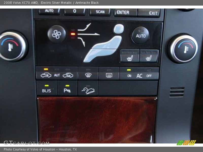 Electric Silver Metallic / Anthracite Black 2008 Volvo XC70 AWD