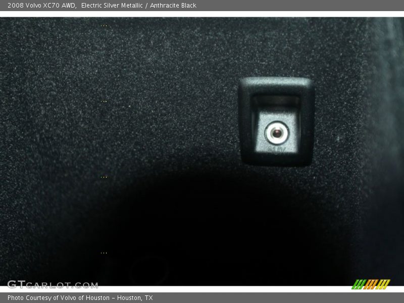 Electric Silver Metallic / Anthracite Black 2008 Volvo XC70 AWD
