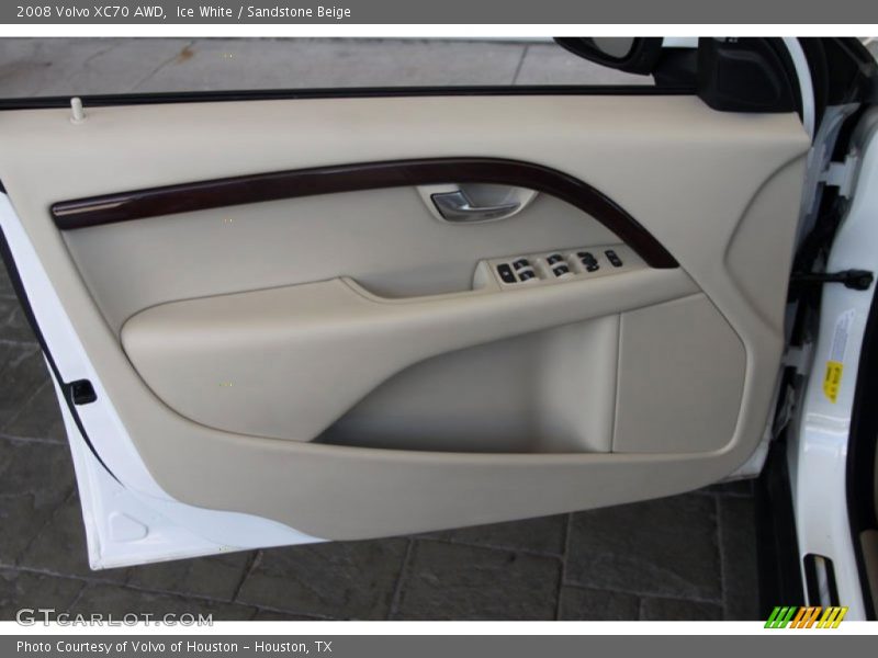 Ice White / Sandstone Beige 2008 Volvo XC70 AWD