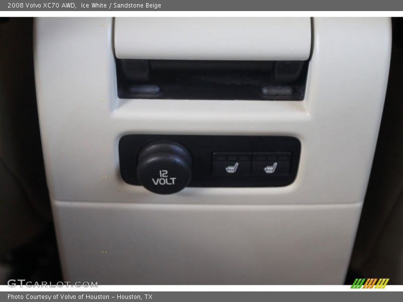 Ice White / Sandstone Beige 2008 Volvo XC70 AWD