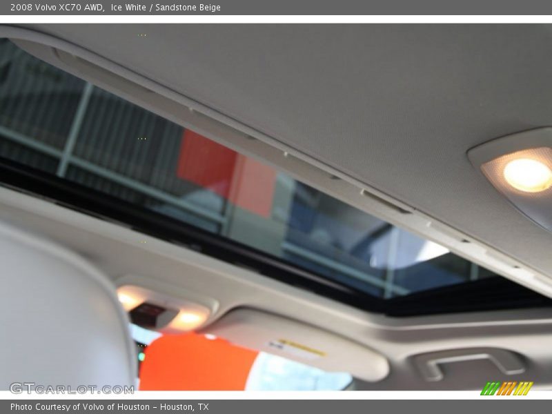 Ice White / Sandstone Beige 2008 Volvo XC70 AWD