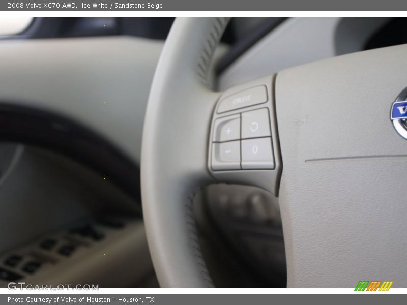 Ice White / Sandstone Beige 2008 Volvo XC70 AWD