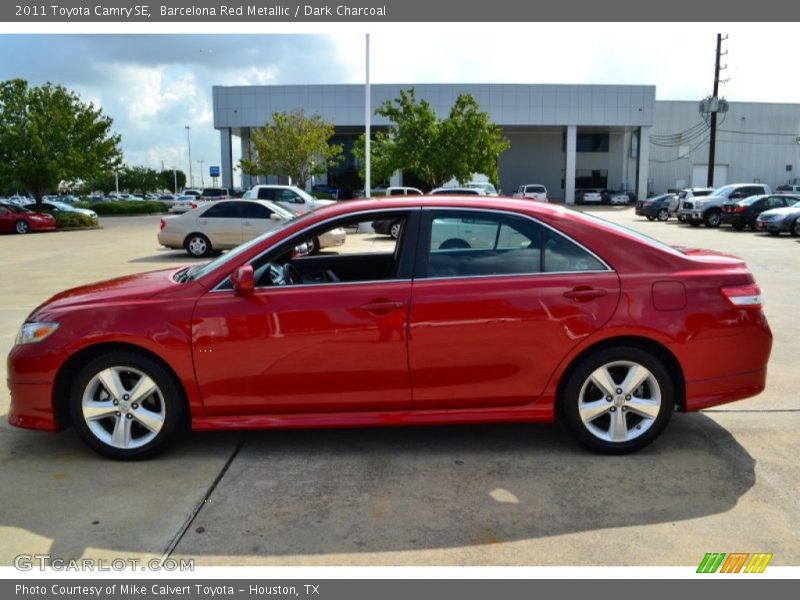 Barcelona Red Metallic / Dark Charcoal 2011 Toyota Camry SE