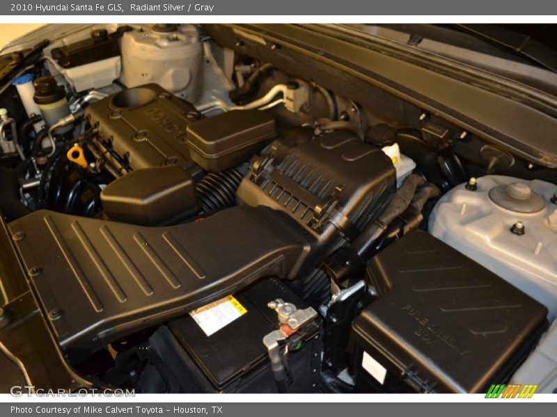 Radiant Silver / Gray 2010 Hyundai Santa Fe GLS