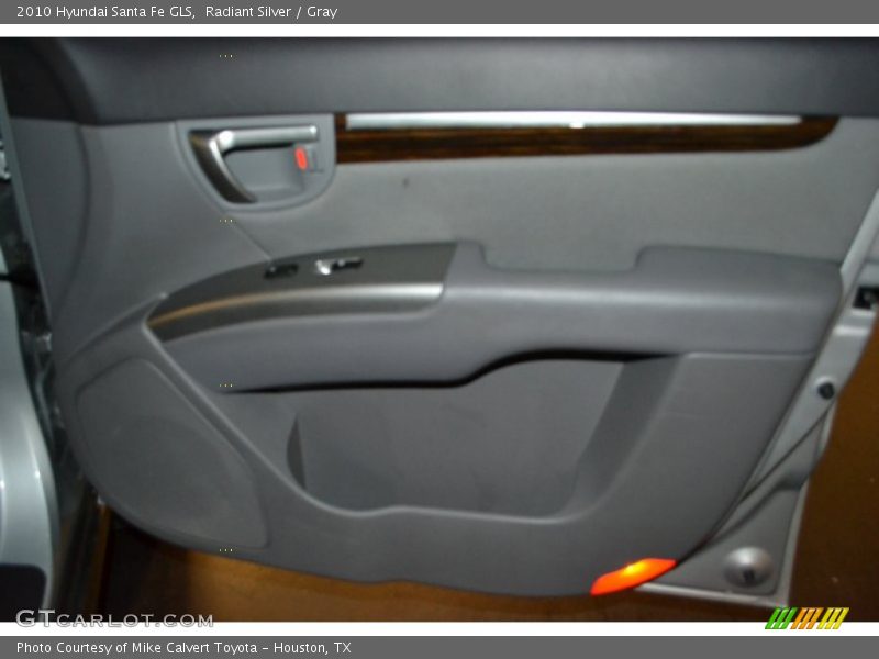 Radiant Silver / Gray 2010 Hyundai Santa Fe GLS