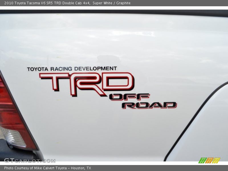 Super White / Graphite 2010 Toyota Tacoma V6 SR5 TRD Double Cab 4x4