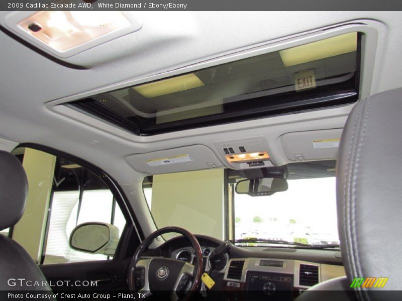 White Diamond / Ebony/Ebony 2009 Cadillac Escalade AWD