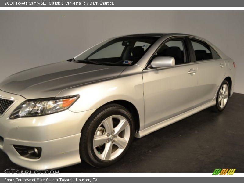 Classic Silver Metallic / Dark Charcoal 2010 Toyota Camry SE