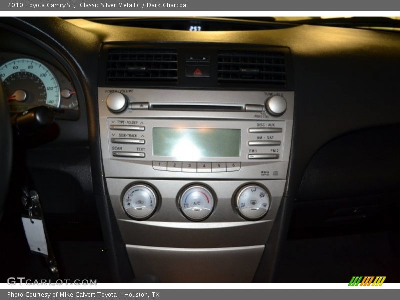Classic Silver Metallic / Dark Charcoal 2010 Toyota Camry SE