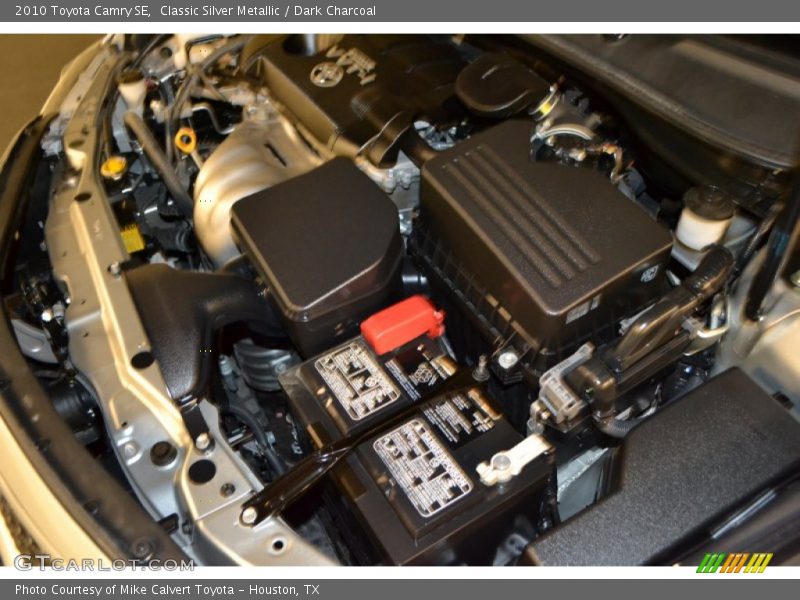 Classic Silver Metallic / Dark Charcoal 2010 Toyota Camry SE