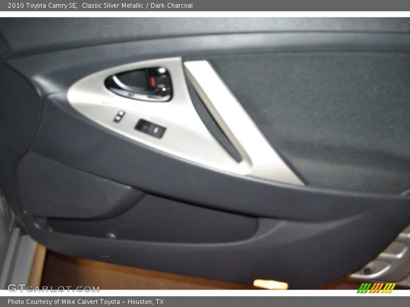 Classic Silver Metallic / Dark Charcoal 2010 Toyota Camry SE