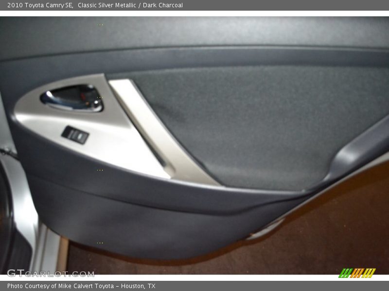 Classic Silver Metallic / Dark Charcoal 2010 Toyota Camry SE
