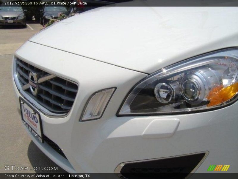 Ice White / Soft Beige 2012 Volvo S60 T6 AWD