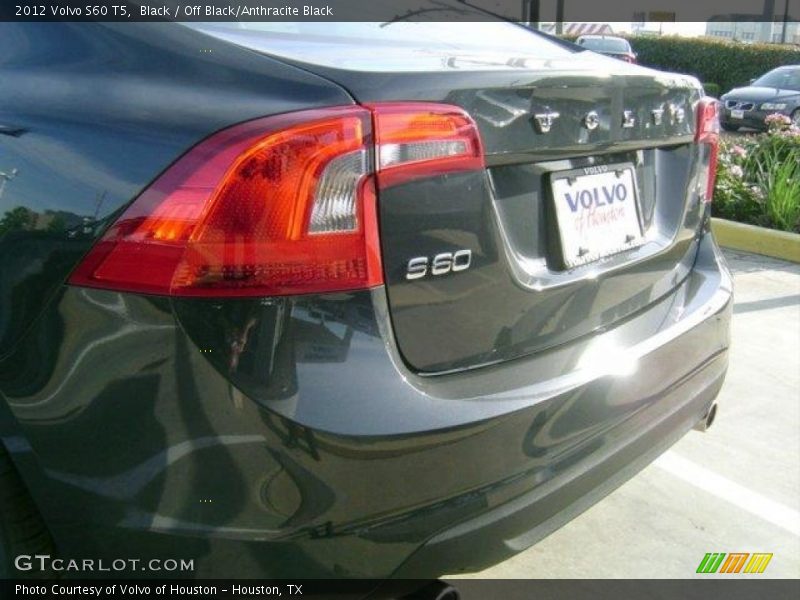 Black / Off Black/Anthracite Black 2012 Volvo S60 T5