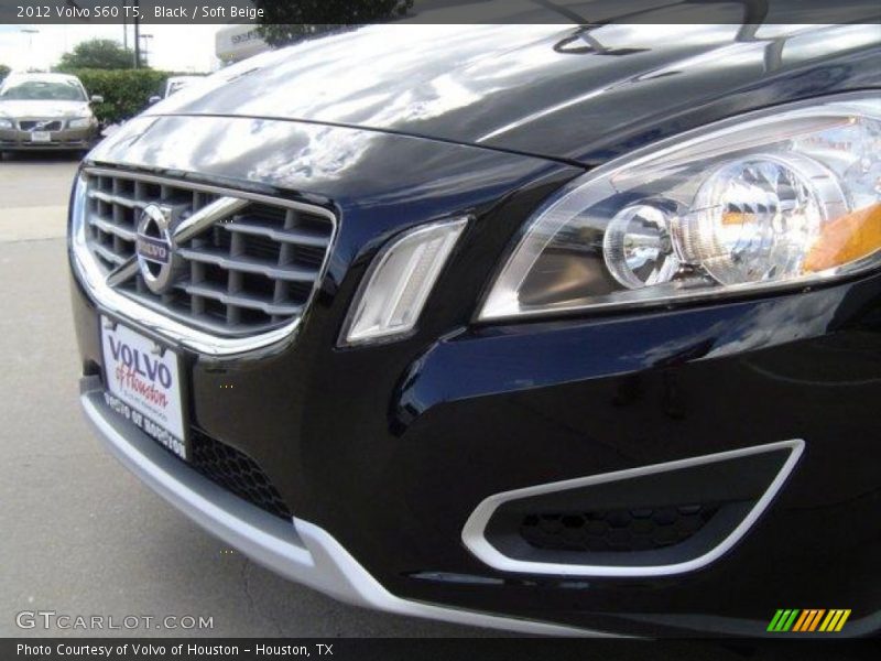 Black / Soft Beige 2012 Volvo S60 T5