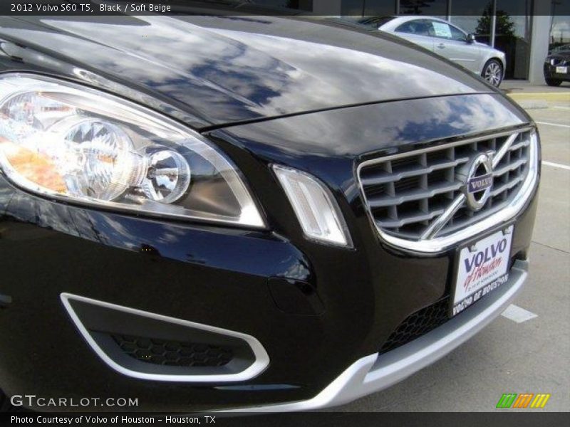 Black / Soft Beige 2012 Volvo S60 T5