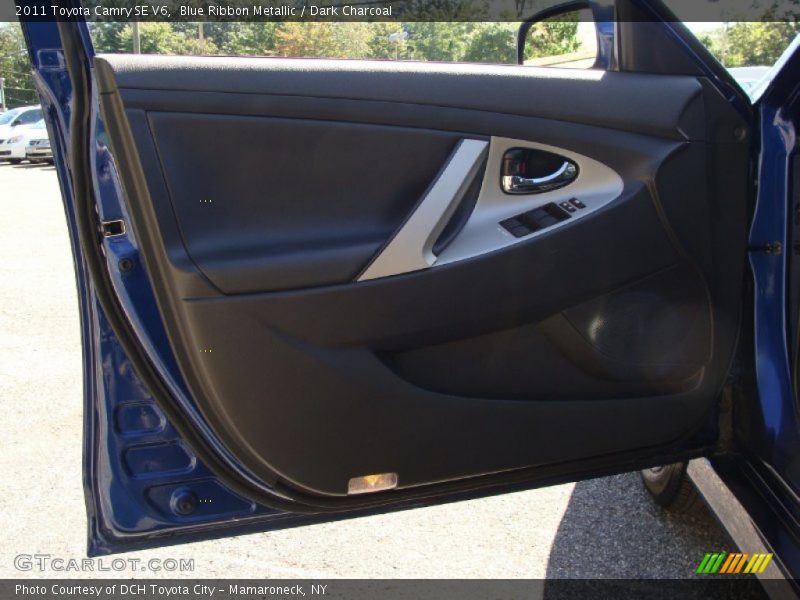 Blue Ribbon Metallic / Dark Charcoal 2011 Toyota Camry SE V6