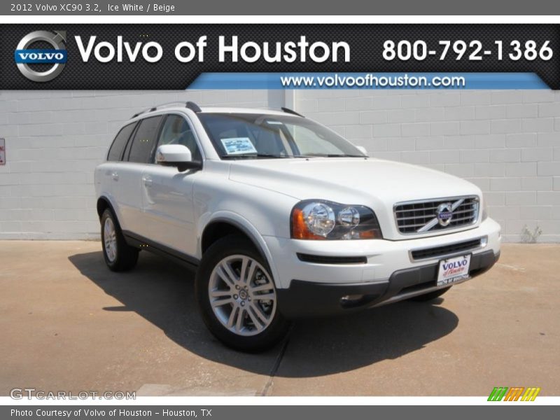Ice White / Beige 2012 Volvo XC90 3.2