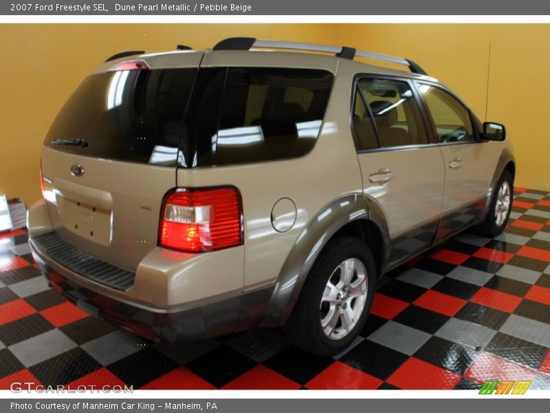 Dune Pearl Metallic / Pebble Beige 2007 Ford Freestyle SEL